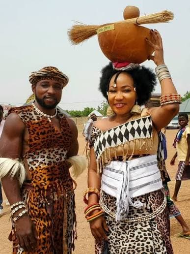 Tarok attire — traditional dress